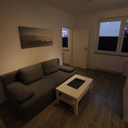 Shipyard Gaestehaus Fuer Geschaeftsreisende Und Monteure An Der Elsflether Werft Und Trainingcenter Heinemann Solutions Gmbh Bed & Breakfast 3*