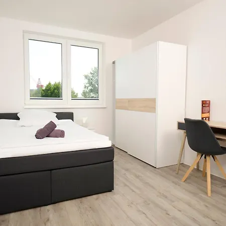 Bed & Breakfast Shipyard Gaestehaus Fuer Geschaeftsreisende Und Monteure An Der Elsflether Werft Und Trainingcenter Heinemann Solutions Gmbh Elsfleth