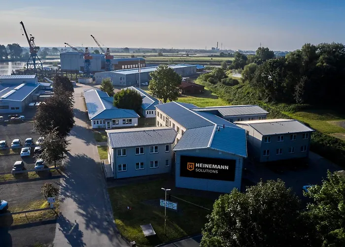 Shipyard Für Geschäftsreisende Und Monteure An Der Elsflether Werft Und Trainingcenter Heinemann Solutions Gmbh 3* Elsfleth